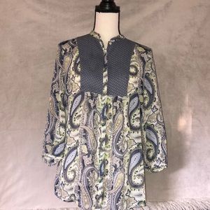 😍beautiful size M high-low Liz Claiborne top
